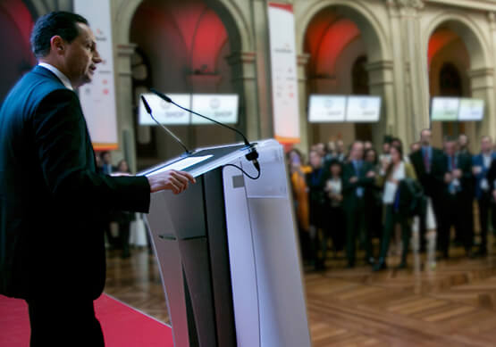 Celebración del 25º aniversario/ Cotización en la Bolsa española