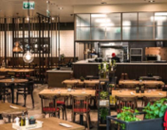pizza hut restaurant interior